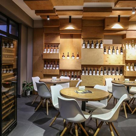 Wine Hotel Chişinău Eksteriør billede
