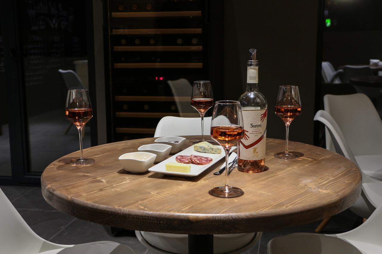 Wine Hotel Chişinău Eksteriør billede