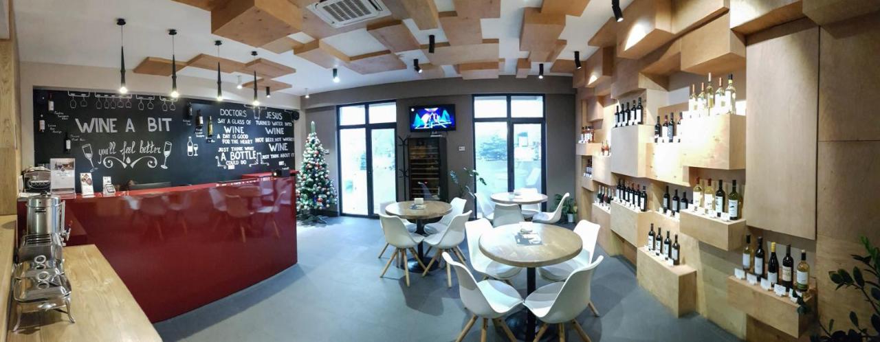 Wine Hotel Chişinău Eksteriør billede