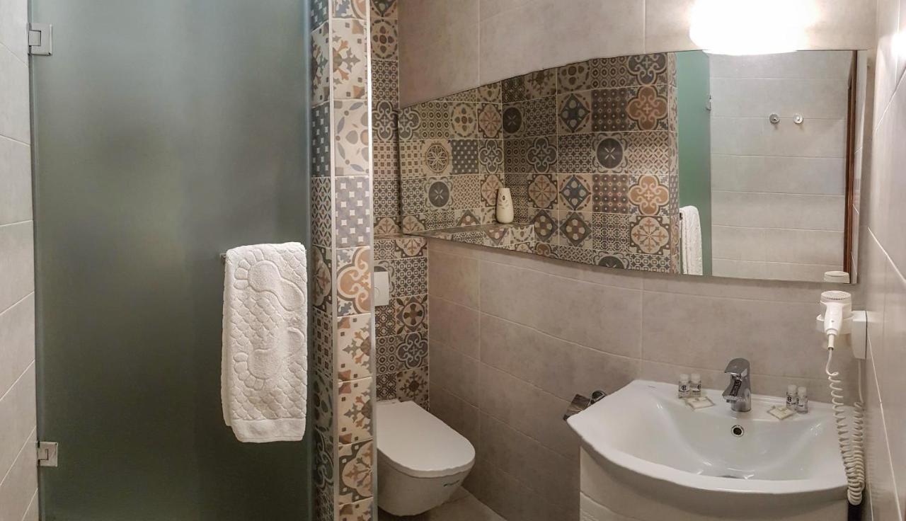 Wine Hotel Chişinău Eksteriør billede