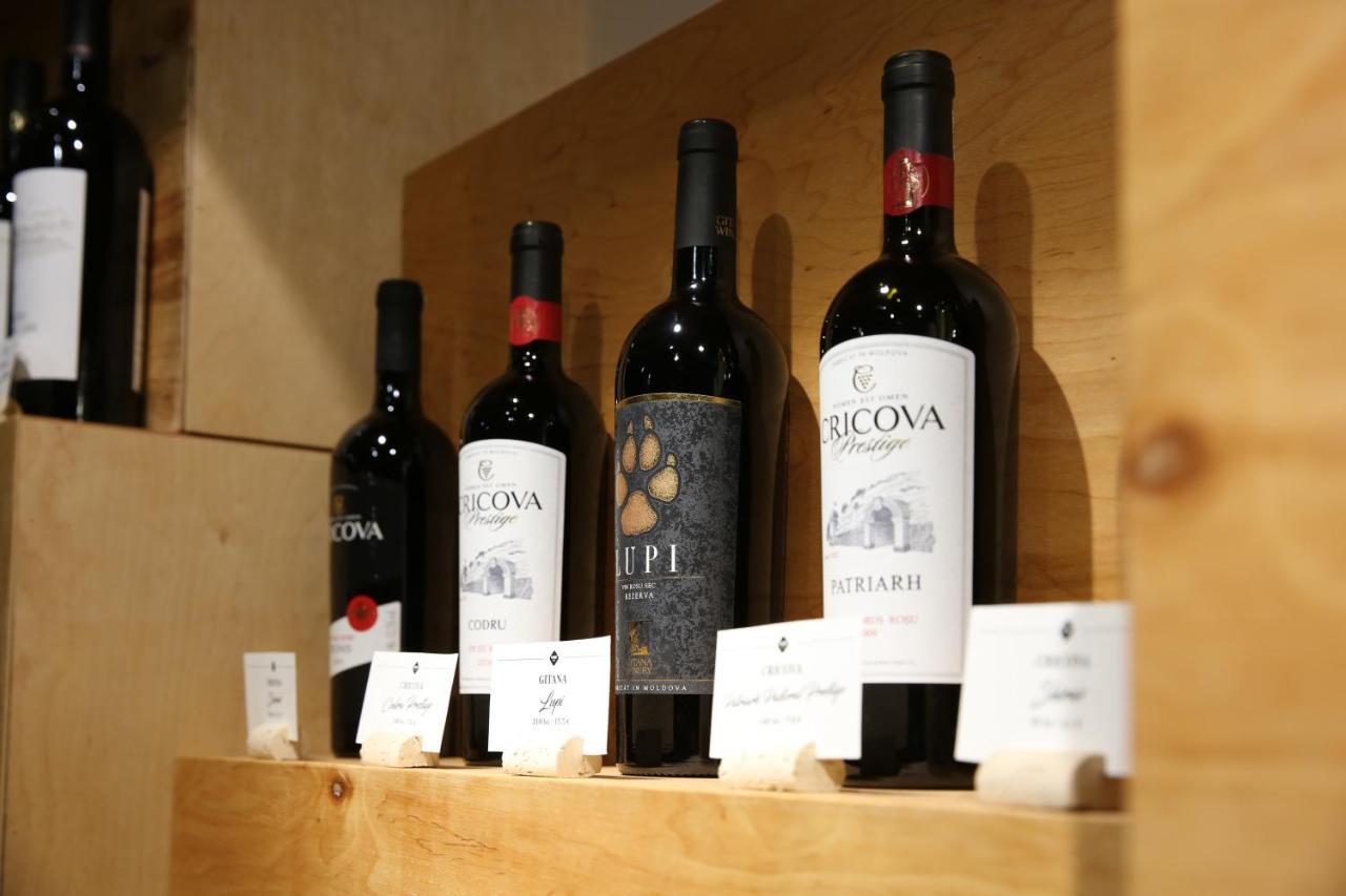 Wine Hotel Chişinău Eksteriør billede